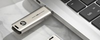 Prodotto con tecnologia multi-capacità di unità flash USB personalizzate